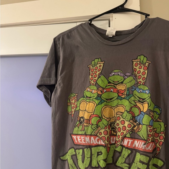 Nickelodeon Gray T-Shirt - Picture 4 of 6